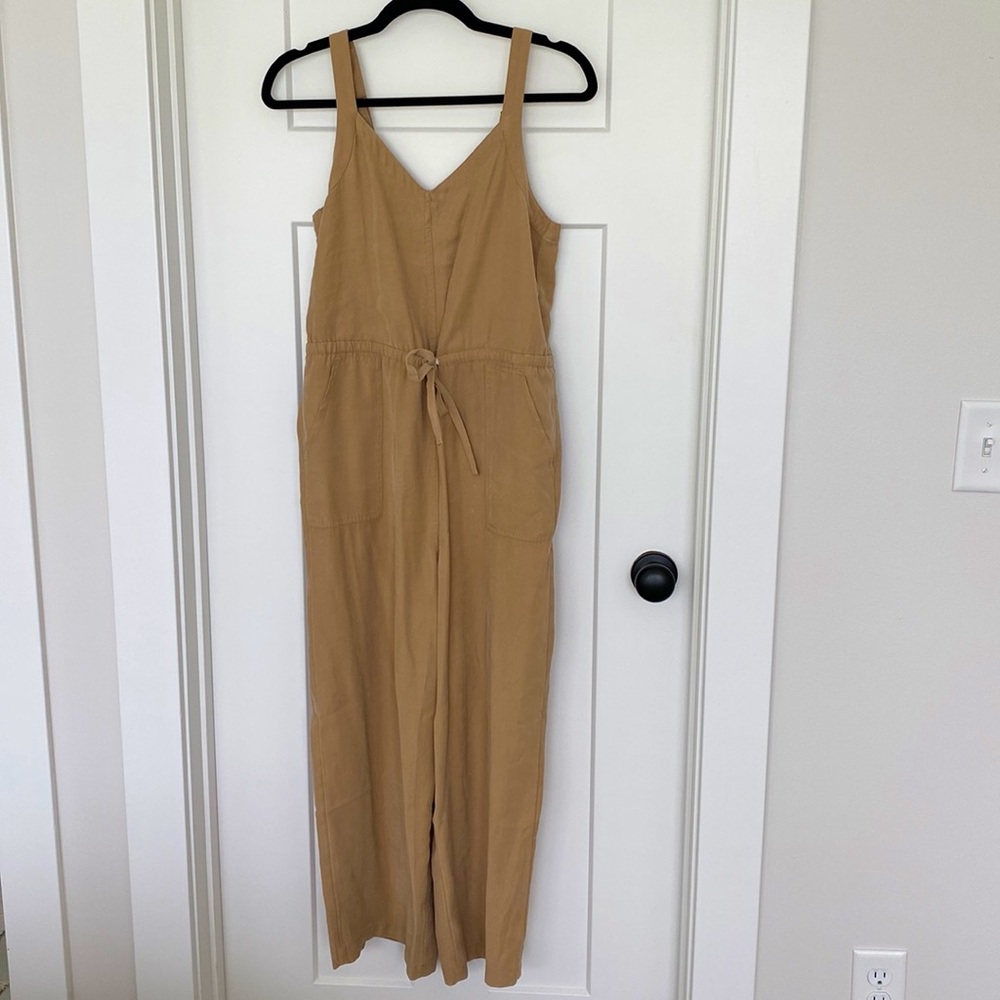 Women’s Old Navy Tan Jumpsuit - Size Small.
